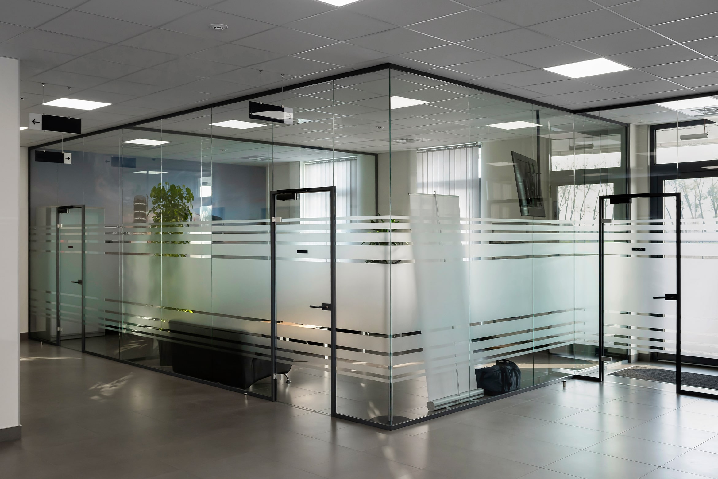Glass partition work